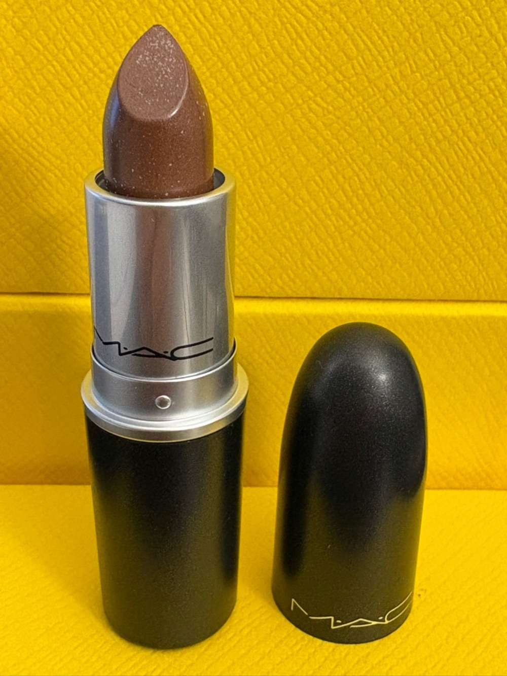 VINTAGE DISCONTINUED RARE HTF MAC Cosmetics Lustre lipstick- CHINTZ ON CHINTZ